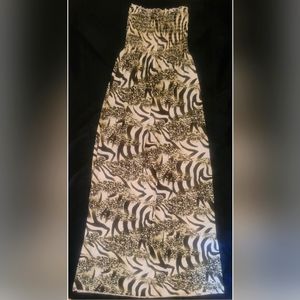 Women's long dress, Size M.